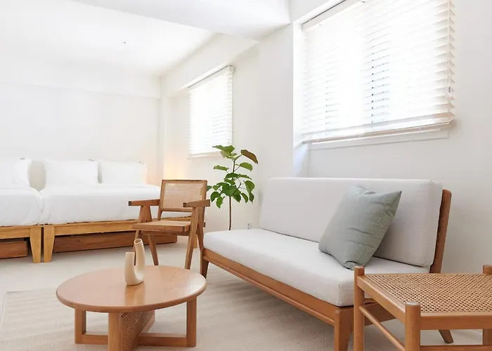 アパート White Linen House *