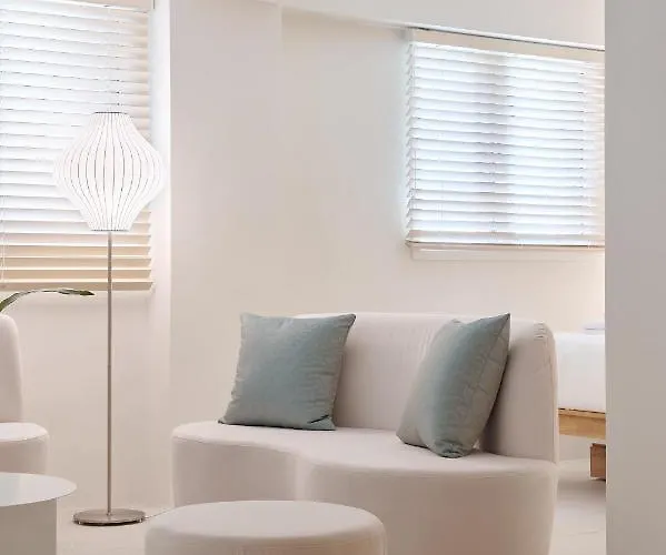 アパート White Linen House *