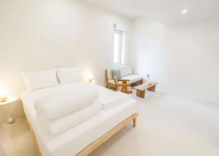 アパート White Linen House *