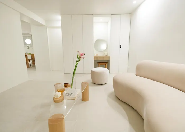 アパート White Linen House *