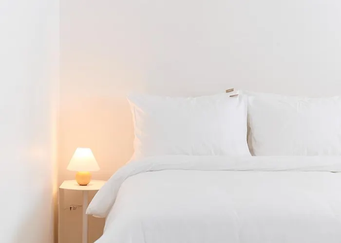 White Linen House アパート *
